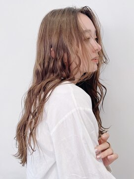 ノイ(noi) 顔周りレイヤーカットくびれヘアミルクティーベージュカラー