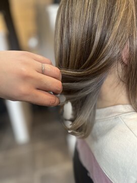 レガーロ(REGARO) Wカラー+カット