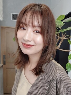 ノイ(noi) 顔周りレイヤーカットくびれヘアミルクティーベージュカラー