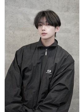 シン(syn) スパイラルパーマ/ツイストスパイラルパーマ/波巻きパーマ