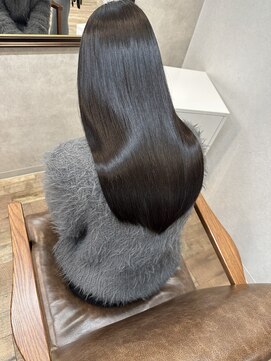 ウタリ(utari) 最強艶髪ストレート【難波 桜川/髪質改善】