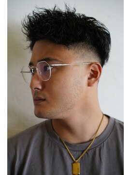 ジェクイントルジ(dekujin tri) ツイストパーマ