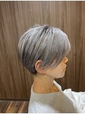 ホワイトグレー