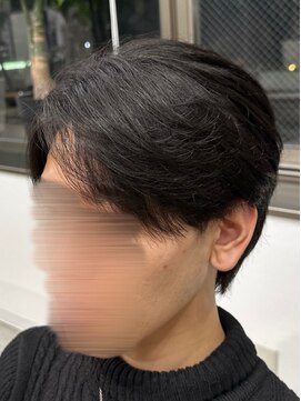 フイ 新宿3丁目(Hui) フェザーパーマ/グレーブルーカラー／刈り上げショートパンク