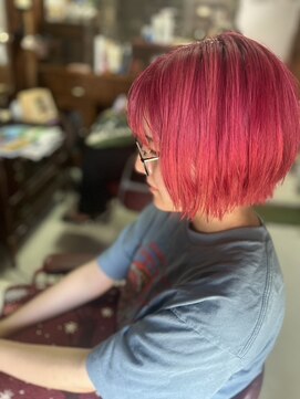 ピスパロ(PISPALO) ハイトーンカラー×ショートカット