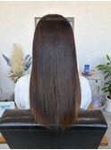 広がる髪質の方も乾かすだけの艶髪ストレート