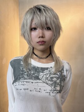 原宿/ウルフカット レイヤー デザインカラー ルーツカラー   