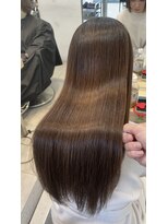 エラ(Ella)&nbsp;髪質改善ケラチン×ツヤ感ストレート