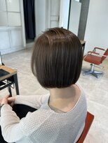 シオ 流山おおたかの森(Sio)&nbsp;イノアカラー新色「オリーブアッシュ」で透明感のあるツヤ髪に