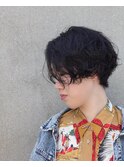 クール黒髪パーマ