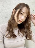 柔らかセミロング シースルーバング