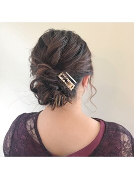 ソーコヘアー 海田店(So-ko hair) お呼ばれヘアアレンジ♪シニヨン