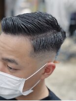 ザデイ カットアンドカルチャーショップ(THE DAY CUT&CULTURE SHOP)&nbsp;スキンフェード/サイドパート【メンズカット／フェード】