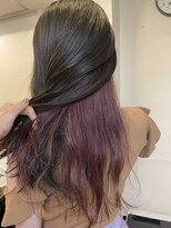 エンレイ(enRei)&nbsp;ナチュラル黒髪暗髪×インナーカラー暖色カラーロング