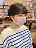 透け感カラーのマッシュショート