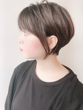 モリオフロムロンドン 原宿本店(morio from London) 【モリオ原宿】丸みショートボブ前髪ありグレージュハイライト