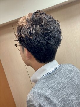 ヒロギンザ 銀座本店(HIRO GINZA) ビジネスパーマ/銀座メンズカット/銀座理容室/フェードカット