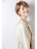 くびれヘアショート 抜け感ヘア シークレットハイライト