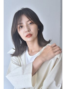 ビーラインブライトリー(Beeline★Brightly) 外ハネ×くびれミディ