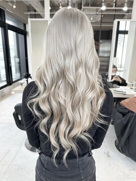 リア 近鉄八尾店(Lia) ホワイトペールカラー