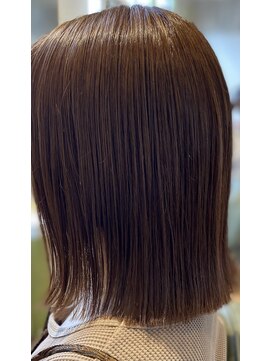 フィッツヘアー 五泉店(Fits Hair) タイトシルエット×切っぱなしボブ