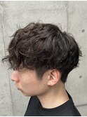フェザーパーマグレーブルーカラー刈り上げショートバング