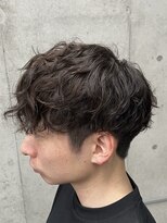 フイ 代々木(Hui)&nbsp;フェザーパーマグレーブルーカラー刈り上げショートバング