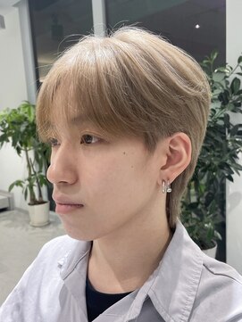 ノラ ウメダ(NORA UMEDA) ワンブリーチ　ミルクティーベージュ×シースルーマッシュ