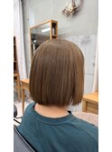 明るめベージュ×ボブ