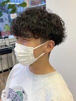 ウェイビーエフティフィフス 横浜西口(WAVEY ft.fifth)&nbsp;横浜波巻きパーマツイスパツイストスパイラルパーマ緩め弱め30代