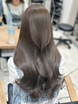 エヌアイ オモテサンドウ(ni omotesando) ☆透明感たっぷりグレージュカラー☆