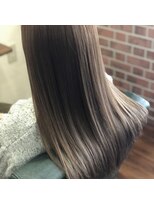 リズ オブ ヘアー(Lis of hair) ミルクティーベージュ☆【大橋】@lis_oohashi