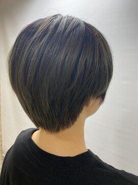 クオリス 赤塚店(QUALIS) 【QUALIS】耳スッキリショートスタイル