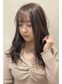柔らかグレージュ