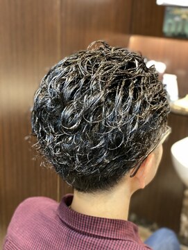 ヘアーモードキクチ 神田日銀通り店 神田バックパーマ