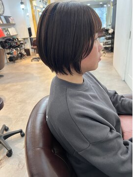 グランドライン(GRAND LINE) ボブよりのショートボブ