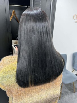 ワンズ ナゴヤ ヴィラ 名古屋栄(ONE's NAGOYA VILA) シアーカラー/カール/セミディ/姫カット