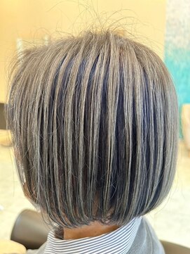 ビーグレイス シモエド店 艶髪ショートボブ × 50代若々しい美人髪