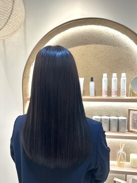 ジーナ 天王寺(Zina) つやつやダークブラウン