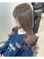 ユーフォリア 渋谷グランデ(Euphoria SHIBUYA GRANDE)&nbsp;大人ロング　馴染むエクステ　ブラウンカラー　YUKI