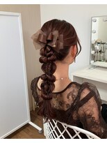 ベル(belle)&nbsp;ポニーテールのぽこぽこ編みおろし