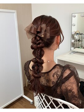 ベル(belle) ポニーテールのぽこぽこ編みおろし