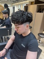 ルースト 渋谷店(ROOST)&nbsp;［男らしい髪型］短めスペインカール