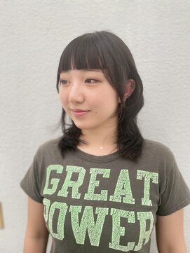 ペスコペスカ(PESCO PESCA) 【垢抜けウルフ】ぱっつん前髪×くびれレイヤーで小顔見せ