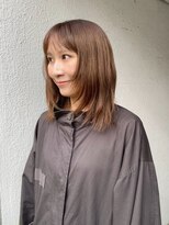 タヴィ(Tavi)&nbsp;ミディアムレイヤーのハッシュカット/レイヤー/顔周りレイヤー