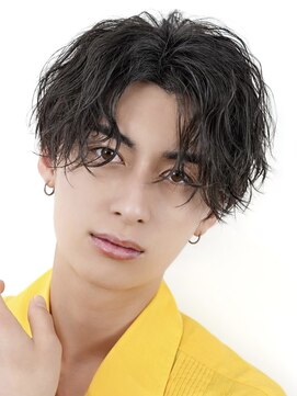 オーシャントーキョーウエスト 心斎橋 (OCEAN TOKYO WEST) 波巻きパーマツイストスパイラルパーマセンターパートウルフ