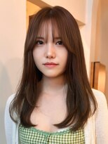 ロティー(loty)&nbsp;レイヤー 顔周りカット 前髪 マロンベージュ 透明感カラー 20代