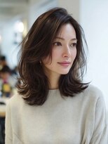 トリッカ 代官山(tricca)&nbsp;上品ミディアム/顔まわりレイヤー/艶カラー