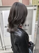 グランドライン(GRAND LINE)&nbsp;《GRANDLINE松本》グレージュ、外はね　透明感ベージュ