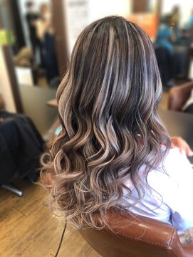 フリーク つくば店(FREAK) 外国人風バレイヤージュ